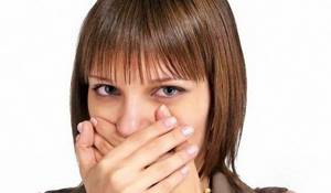 Горечь во рту и тошнота: причины горького привкуса по утрам