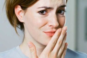 Кислый привкус во рту: после еды, сладкого, причины и лечение когда кисло