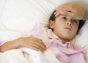 Понос и температура у ребенка: причины и лечение