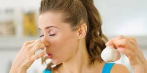Как убрать запах чеснока изо рта - эффективно удалить и вывести чесночный запах