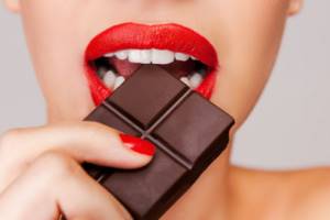 Шоколад при гастрите: можно или нельзя есть?
