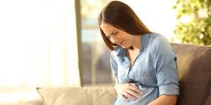 Болит желудок при беременности, что делать, чем лесть и что выпить