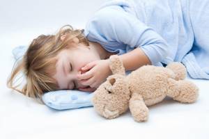 Причины рвоты у ребенка без температуры, неукротимая рвота с кровью